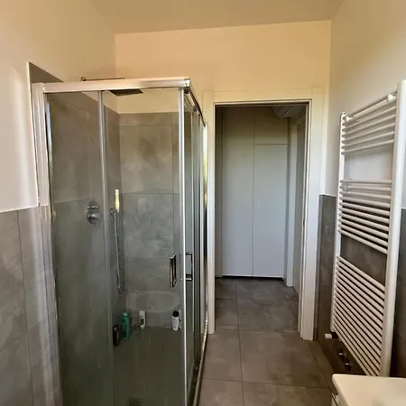 Confortevole, Silenzioso Con Vista, Centro Raggiungibile A Piedi Come I Ristoranti Apartment